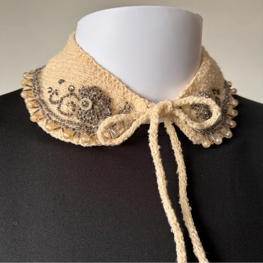 Vintage Cream Beaded Crochet Tie Necklace Collar